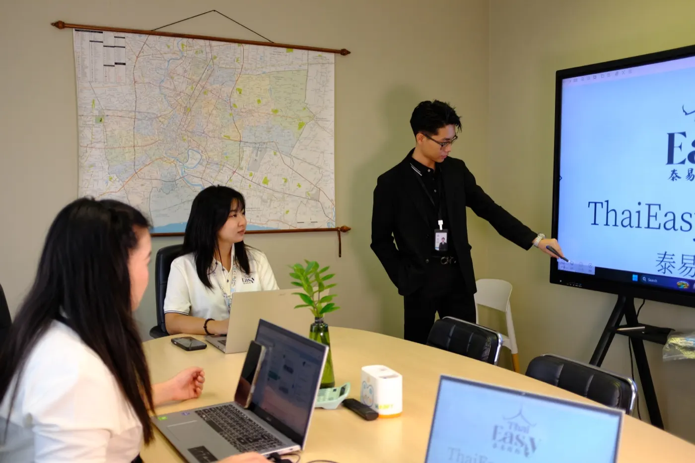 A team meeting in the Bangkok office